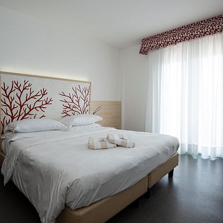 Hotel Savoy Caorle Exteriör bild